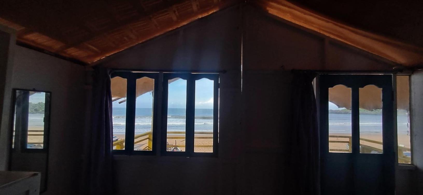 Columbus Goa Beach Resort 帕罗林 外观 照片