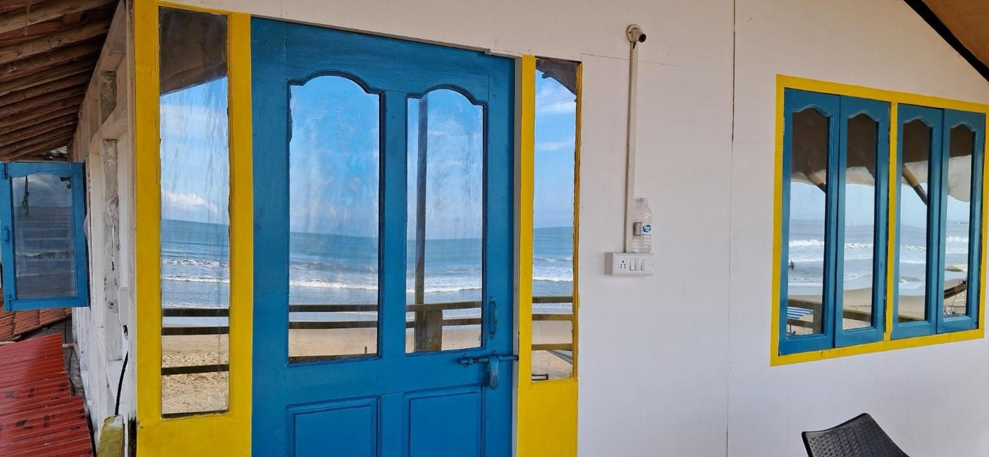 Columbus Goa Beach Resort 帕罗林 外观 照片